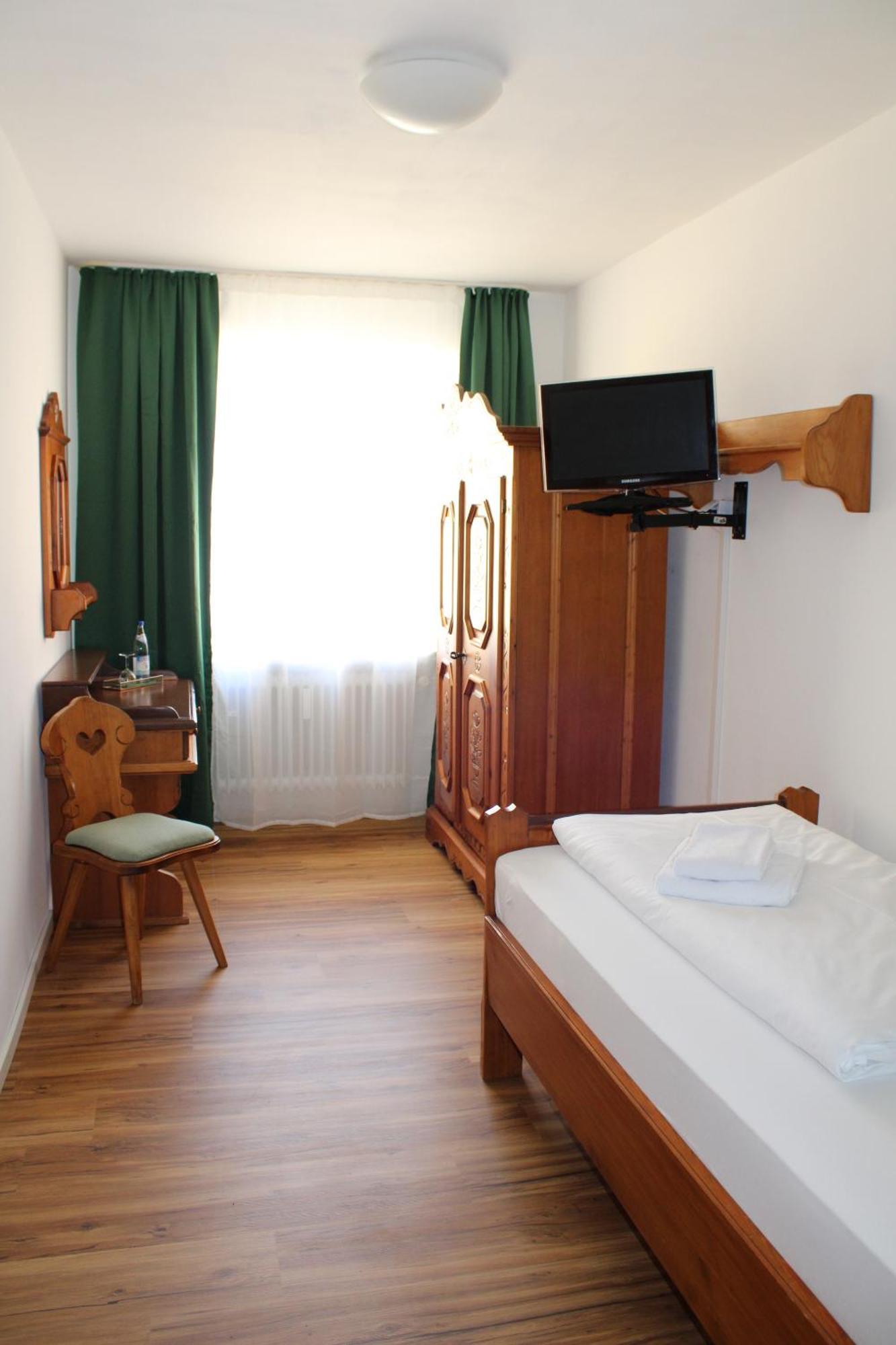 Gasthof Wolferstetter Vilshofen an der Donau Bilik gambar