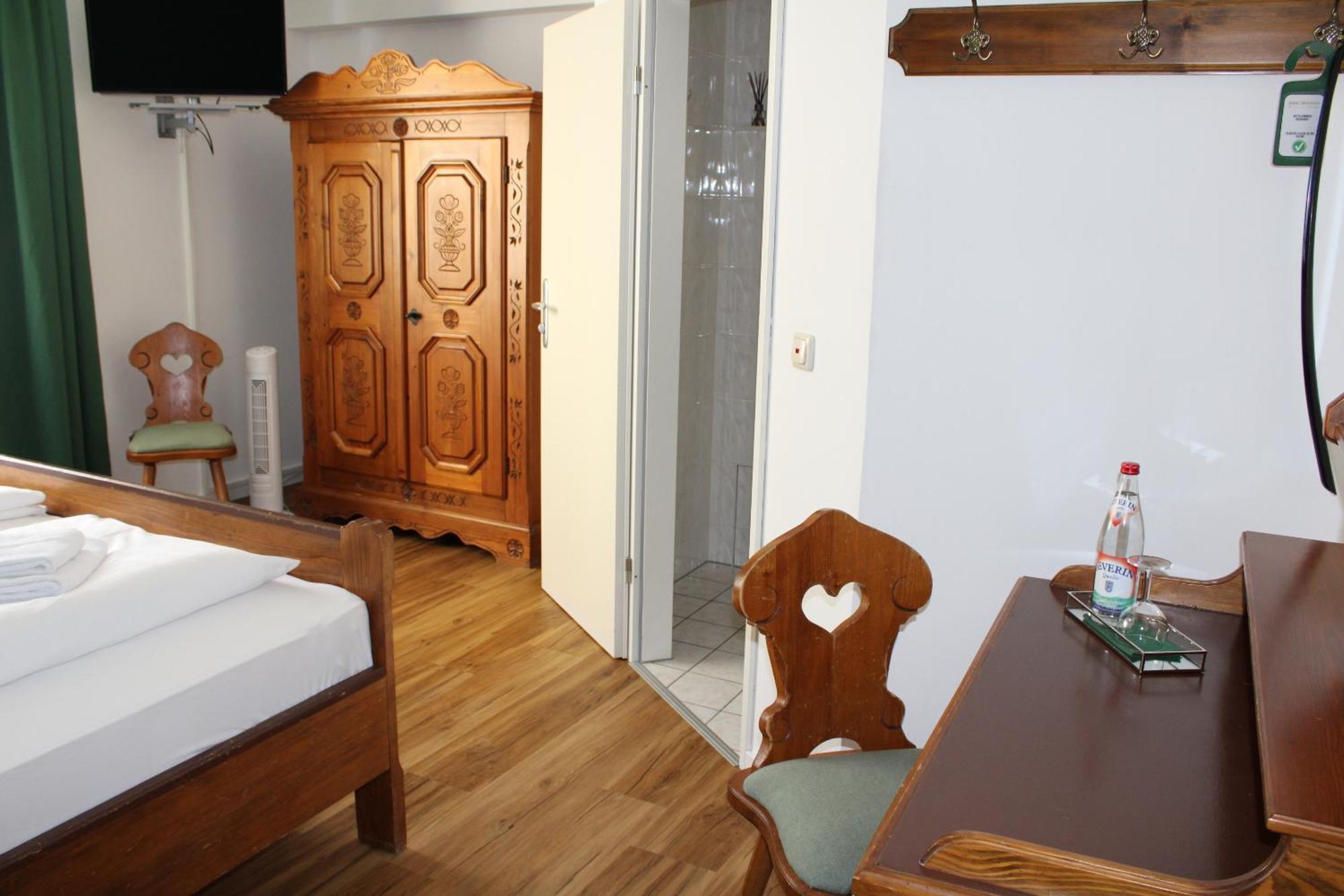 Gasthof Wolferstetter Vilshofen an der Donau Bilik gambar